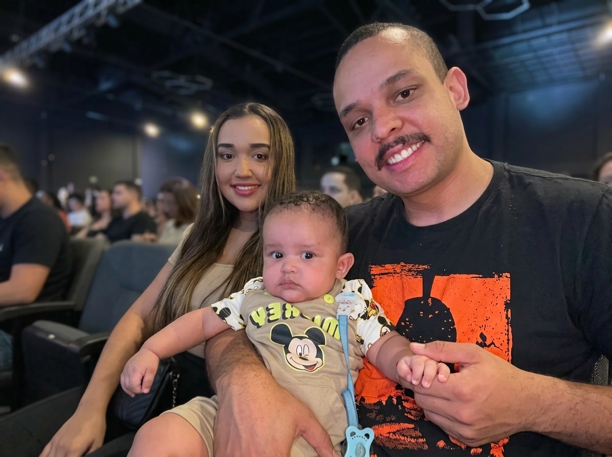 Caio Santana com sua família